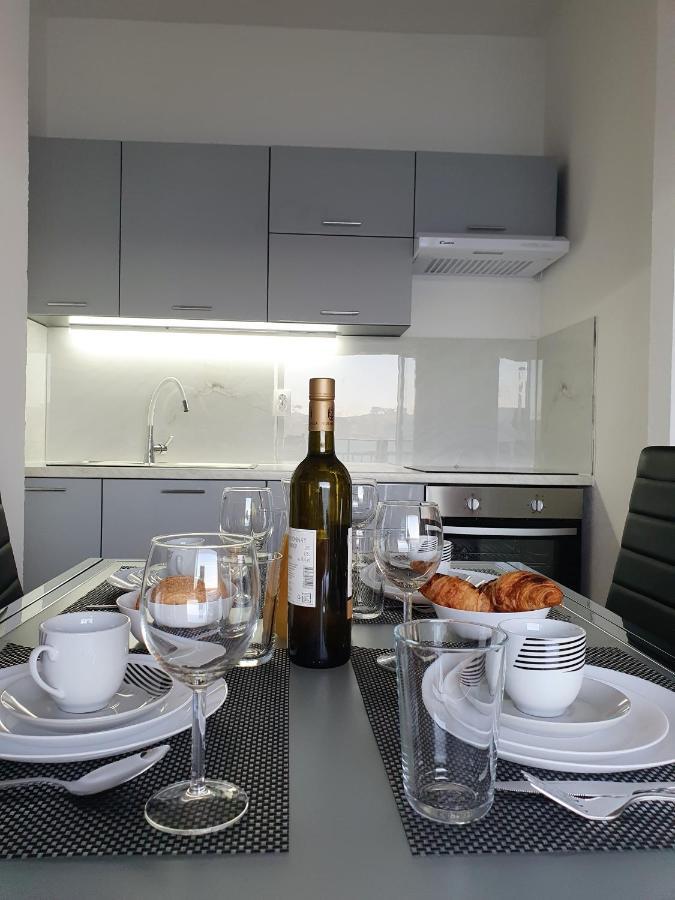 Apartment Zadoda 奥米什 外观 照片