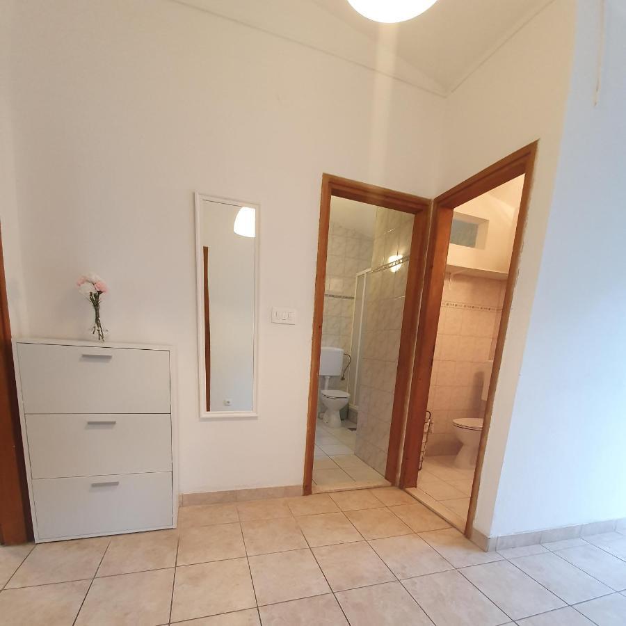 Apartment Zadoda 奥米什 外观 照片
