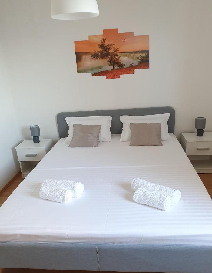 Apartment Zadoda 奥米什 外观 照片