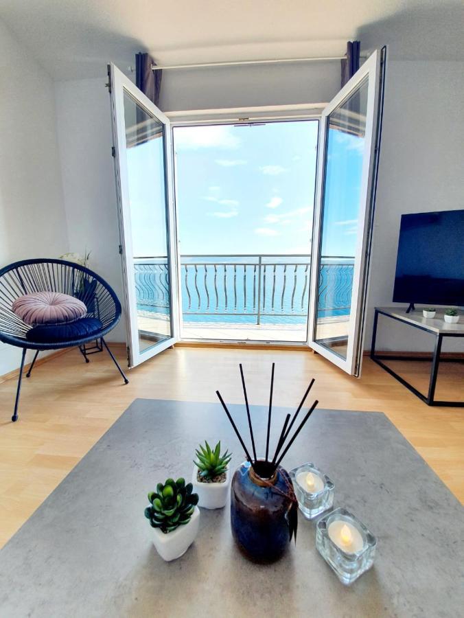 Apartment Zadoda 奥米什 外观 照片