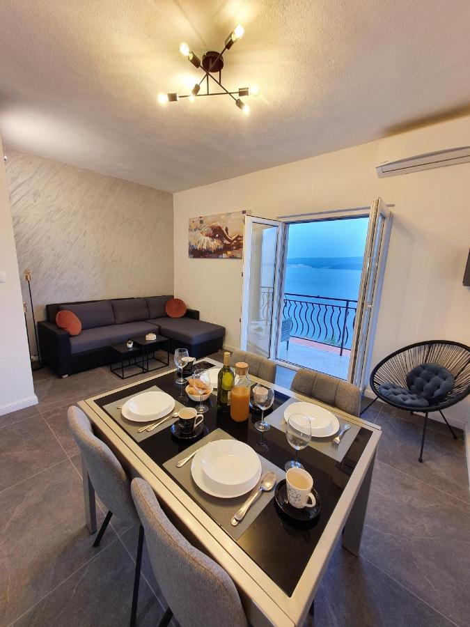 Apartment Zadoda 奥米什 外观 照片