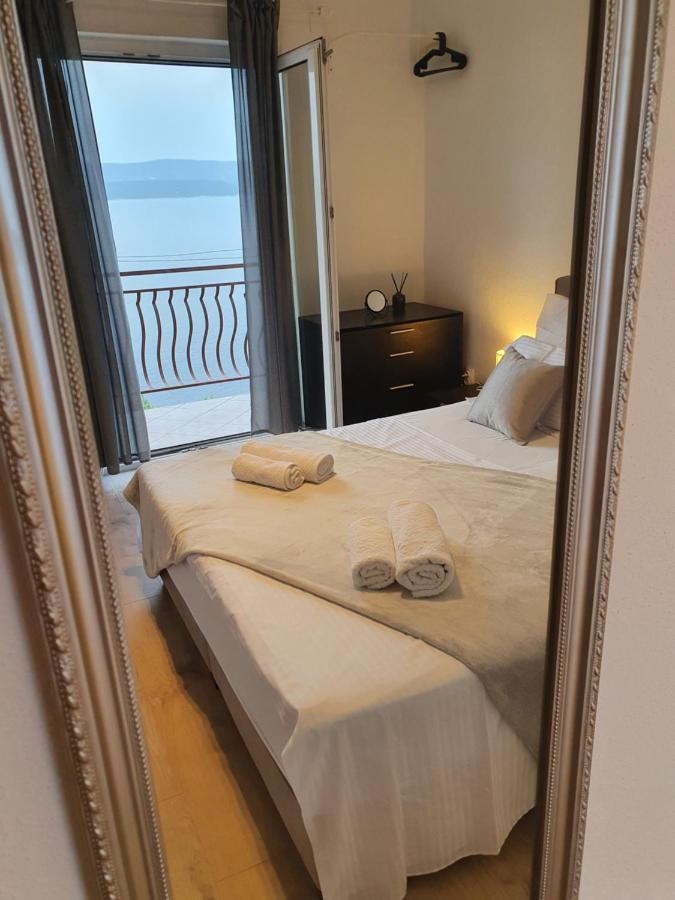 Apartment Zadoda 奥米什 外观 照片