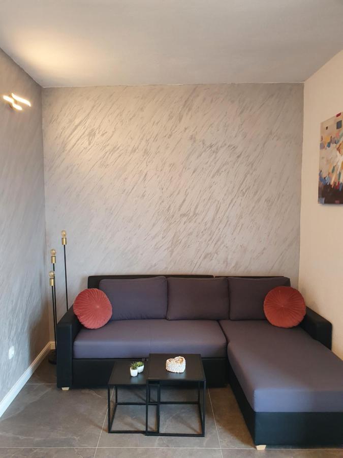 Apartment Zadoda 奥米什 外观 照片