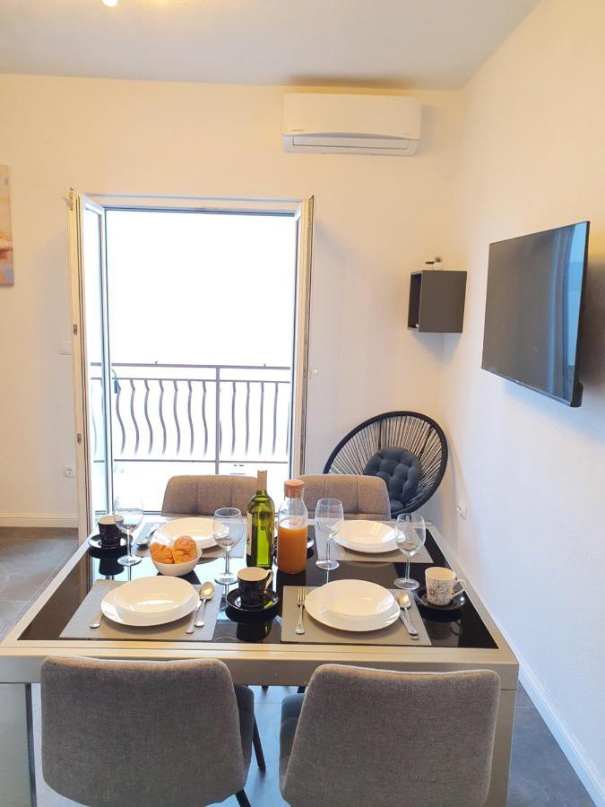 Apartment Zadoda 奥米什 外观 照片