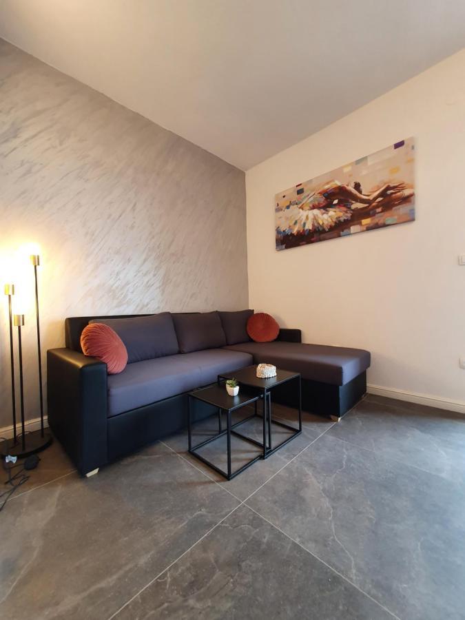 Apartment Zadoda 奥米什 外观 照片