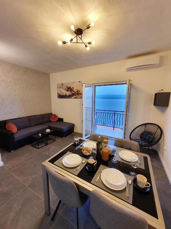 Apartment Zadoda 奥米什 外观 照片