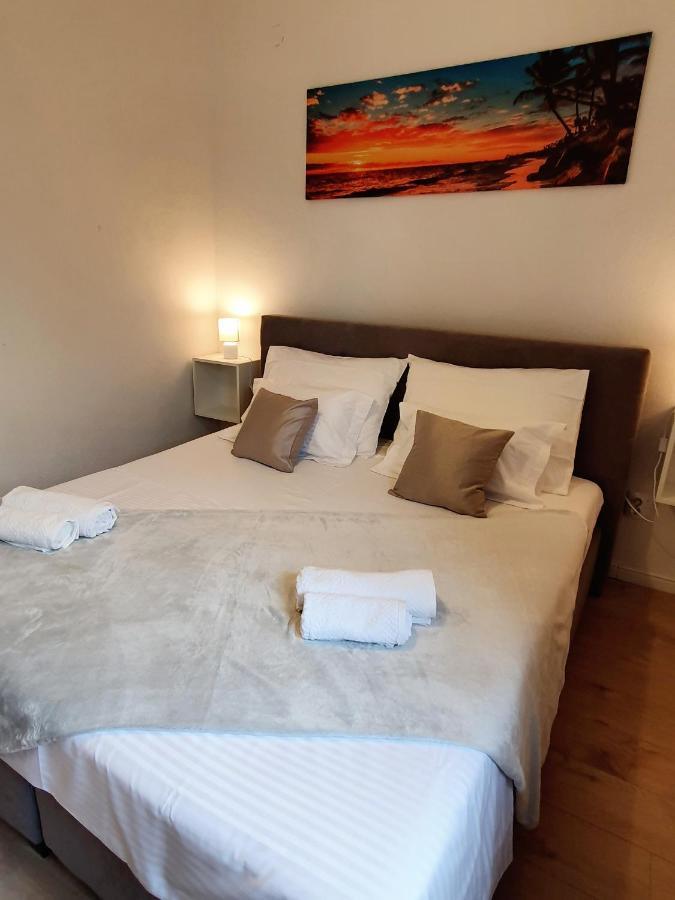 Apartment Zadoda 奥米什 外观 照片
